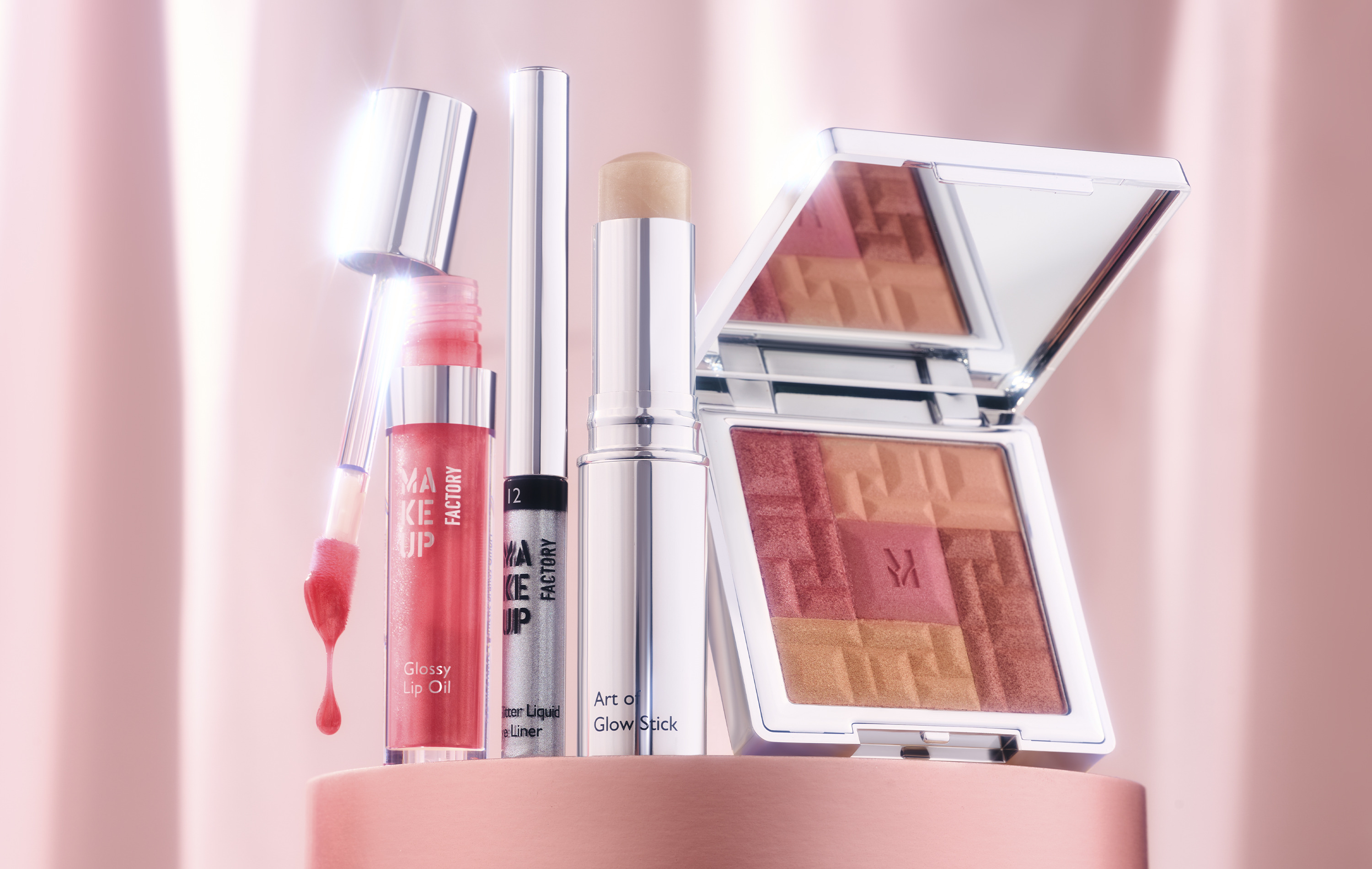 Alle Produkte der A Touch of Hollywood Kollektion von Mak-up Factory desktop Version